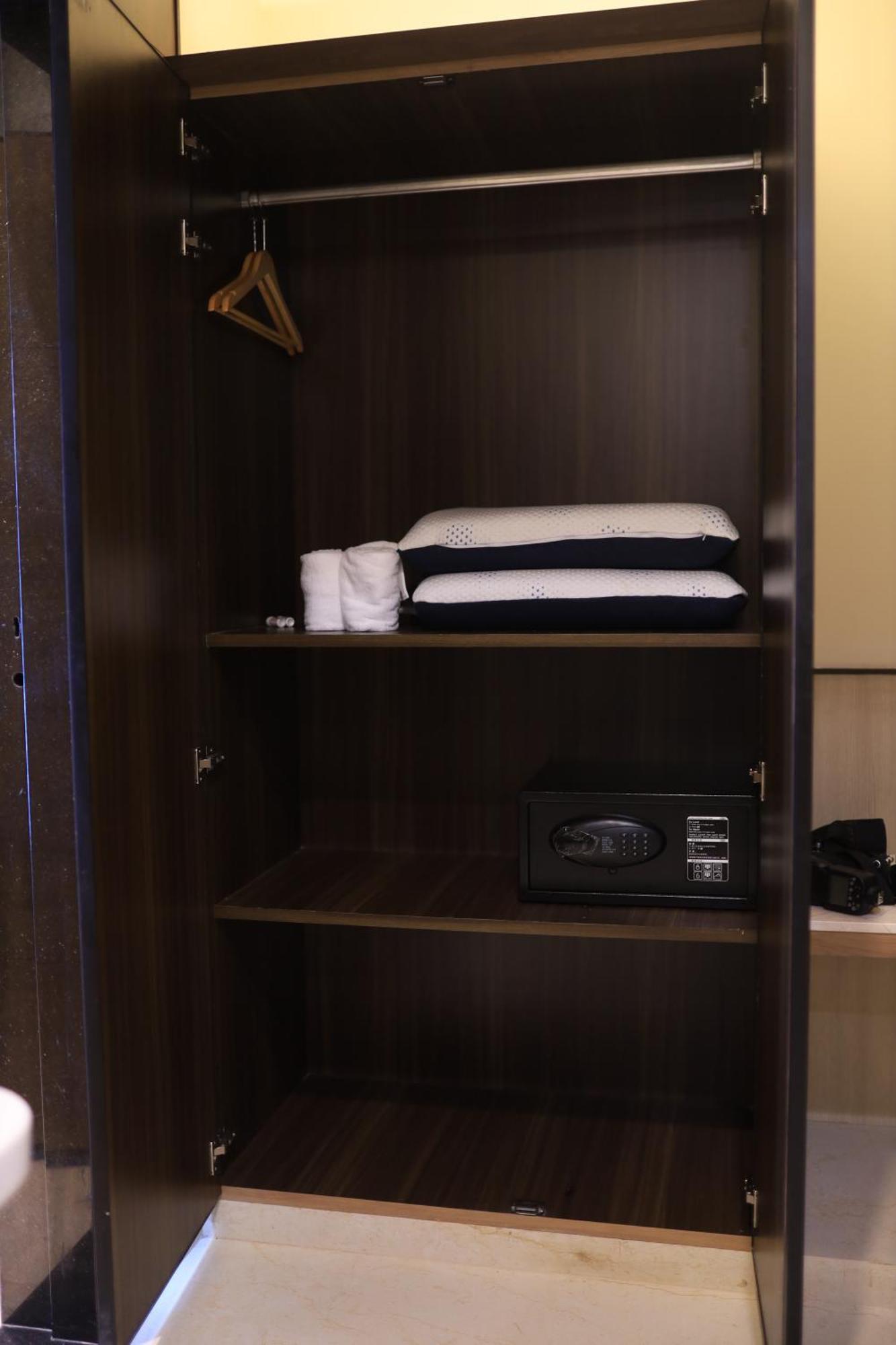 Kings Bury Inn クンバコナム エクステリア 写真